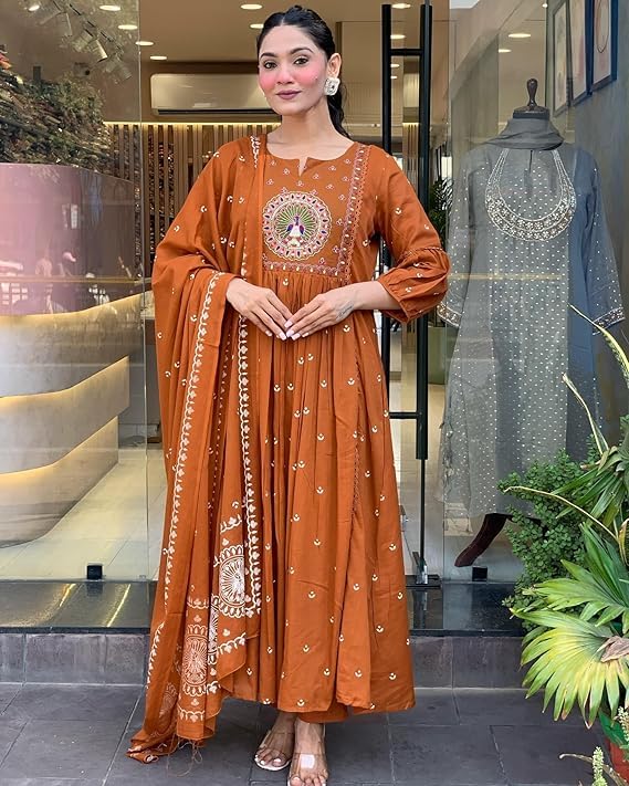 Women Printed Anarkali Kurta and Pant Set with Dupatta