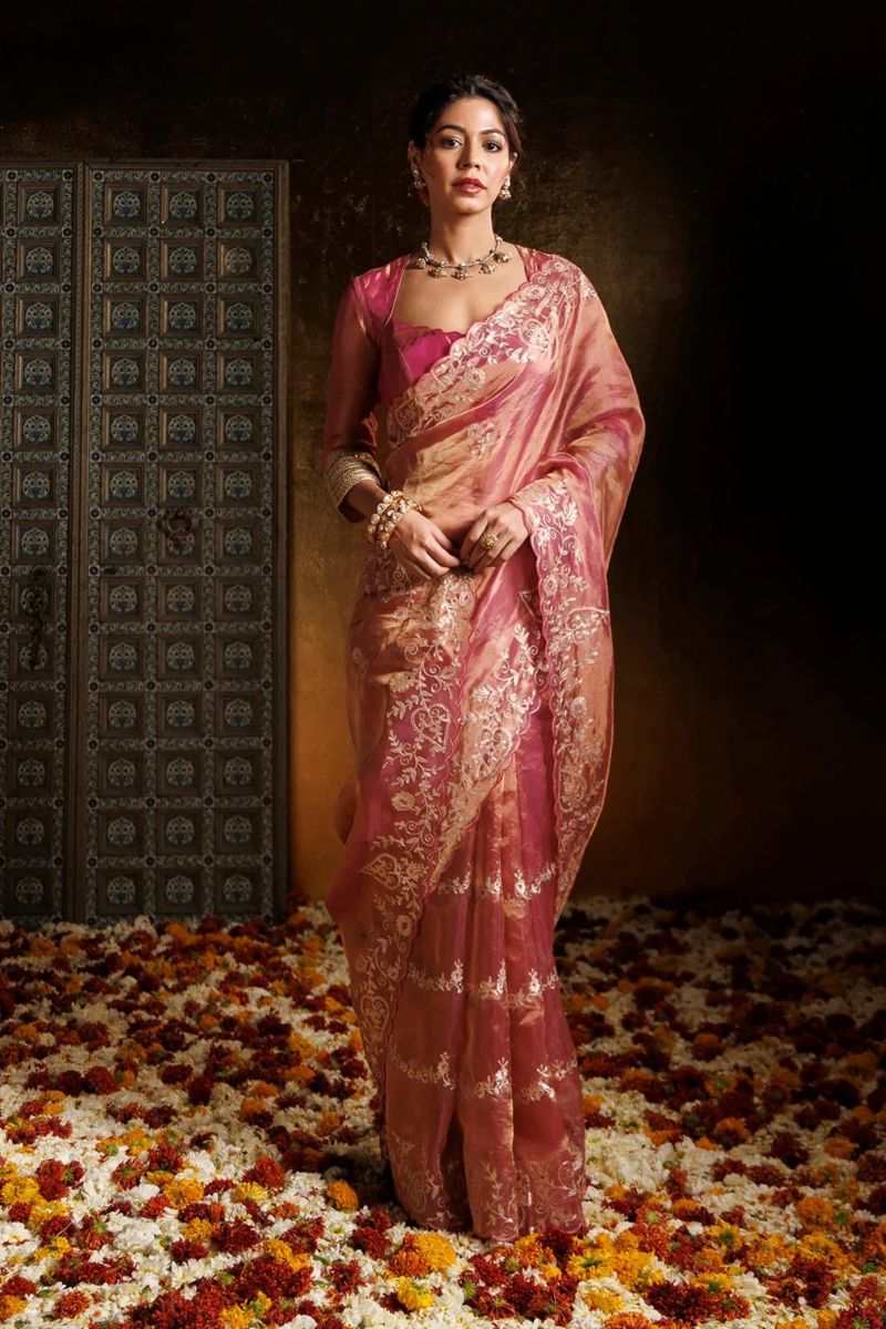 The Best Rose Gold Soft Glam for Karwa